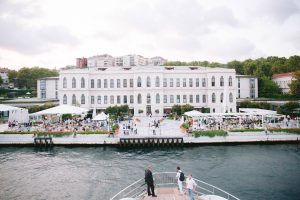 Guests during white party at this Istanbul wedding weekend at Four Seasons Bosphorus | Photo by Allan Zepeda