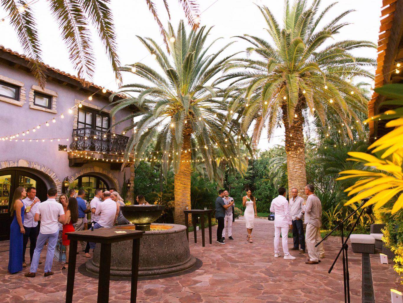 Guests during cocktail hour at this Los Cabos wedding in Mexico | Photo by Allan Zepeda