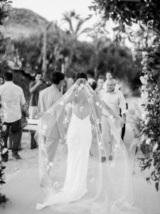 Newlyweds at this Los Cabos wedding in Mexico | Photo by Allan Zepeda
